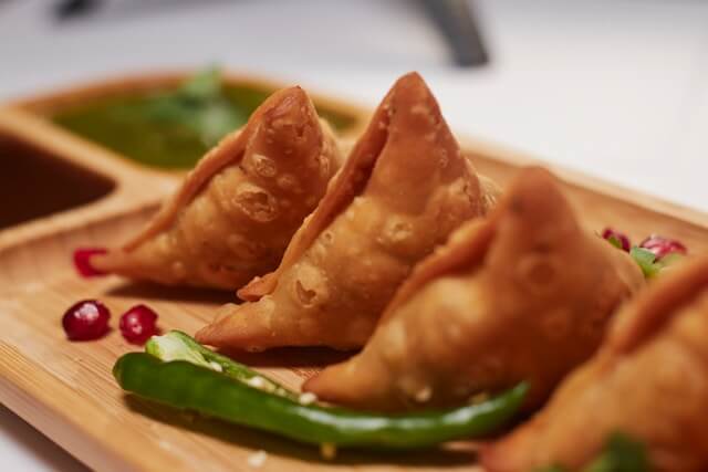 Veg or Meat Samosa